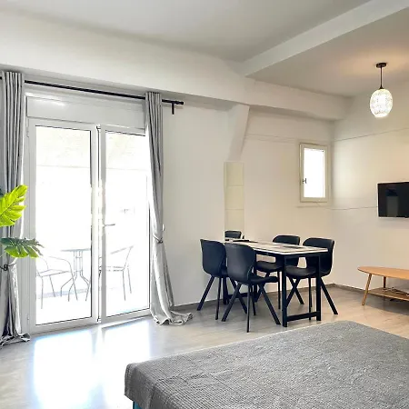 Apartment Uoohome7 Garden And Navy Athens